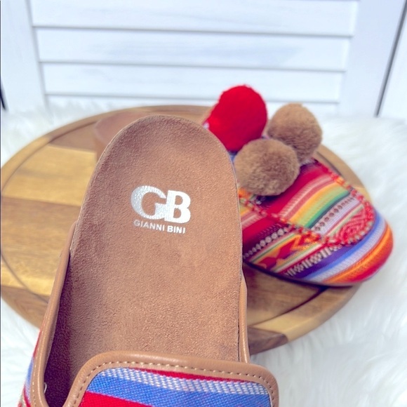 GB Gianni Bini l Aztec Multicolor Pom Pom Mule Sliders Slip On Colorful Sz. 9.5 - Picture 8 of 12